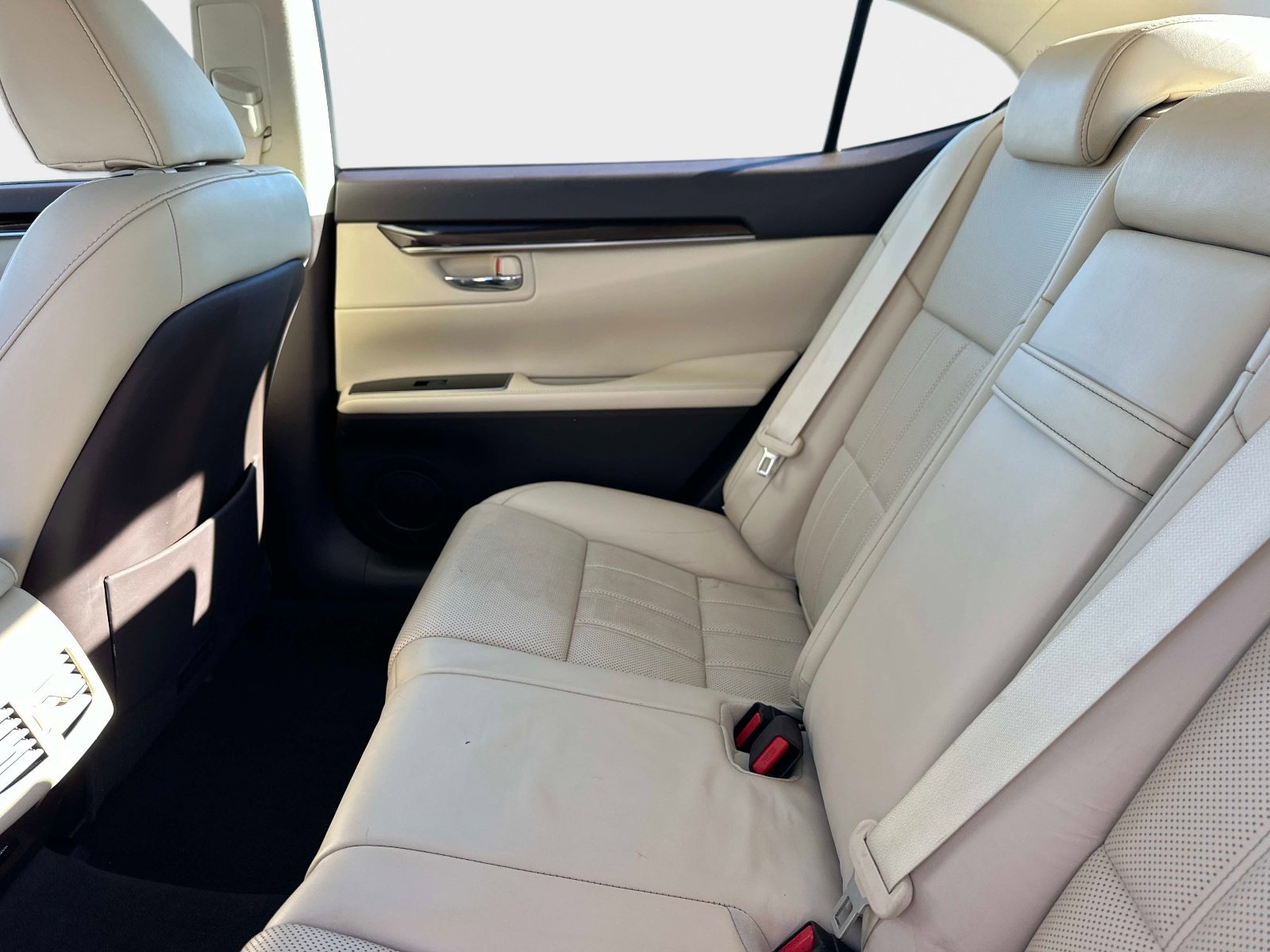 Used 2018 Lexus ES 350 w/ Luxury Package w/Wood Trim image 11