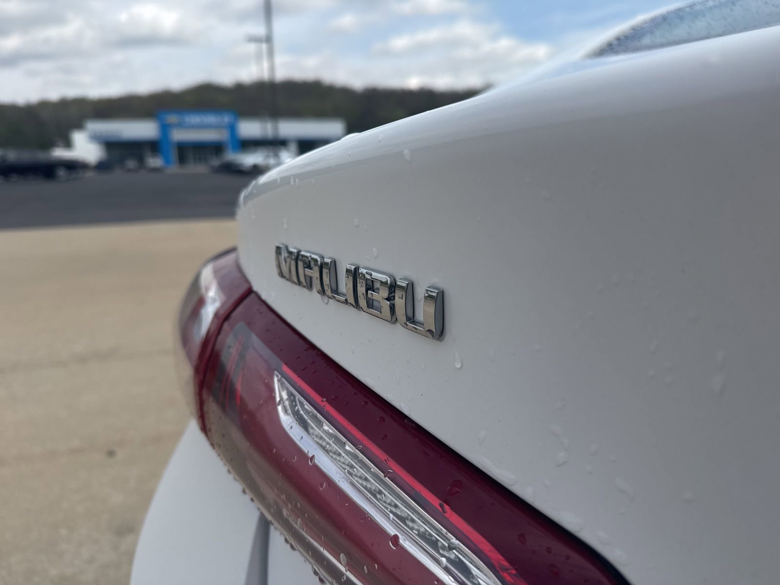 Used 2024 Chevrolet Malibu LT FWD image 8