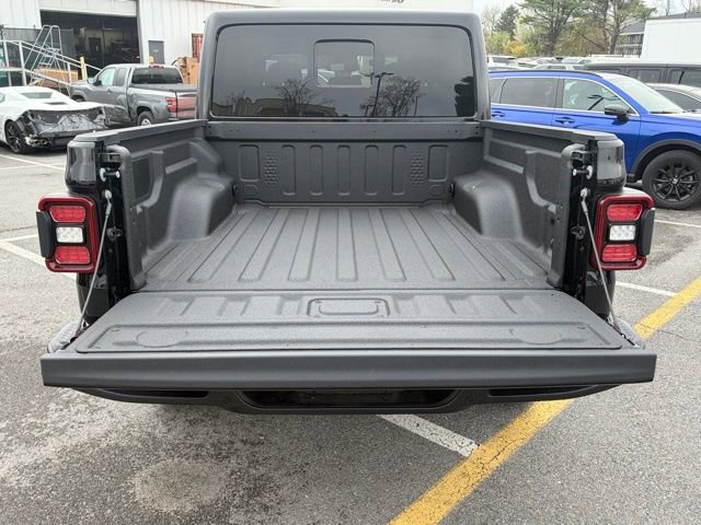 New 2026 Jeep Gladiator Sport AWD/4WD image 7