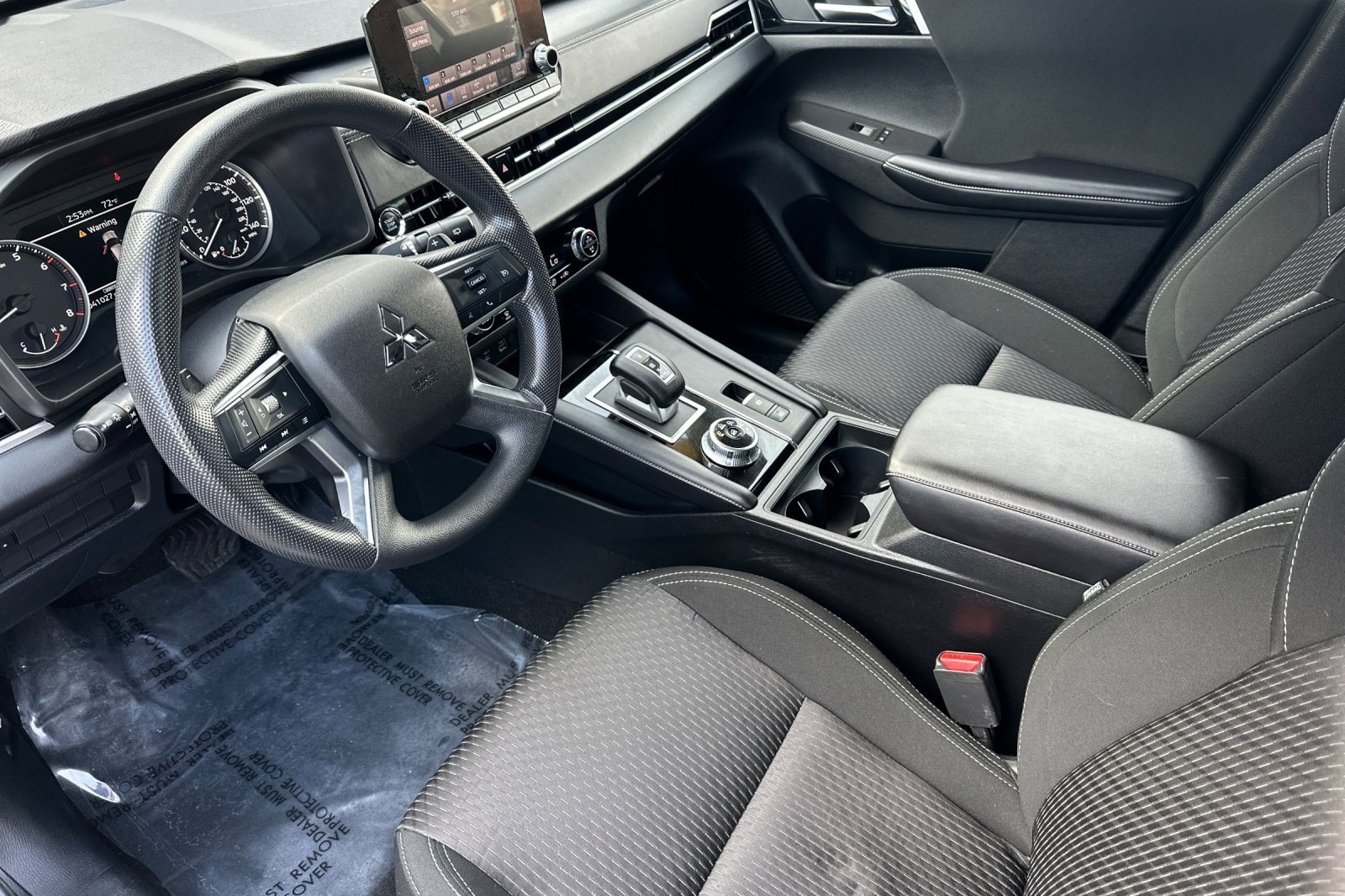 Used 2022 Mitsubishi Outlander ES image 10