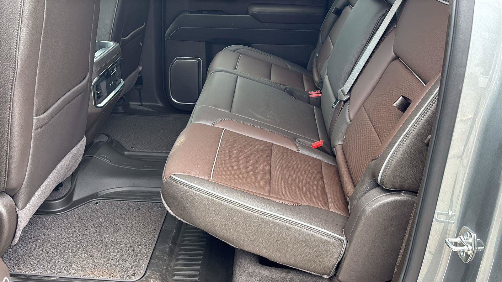 New 2026 GMC Sierra 1500 Denali AWD/4WD image 17
