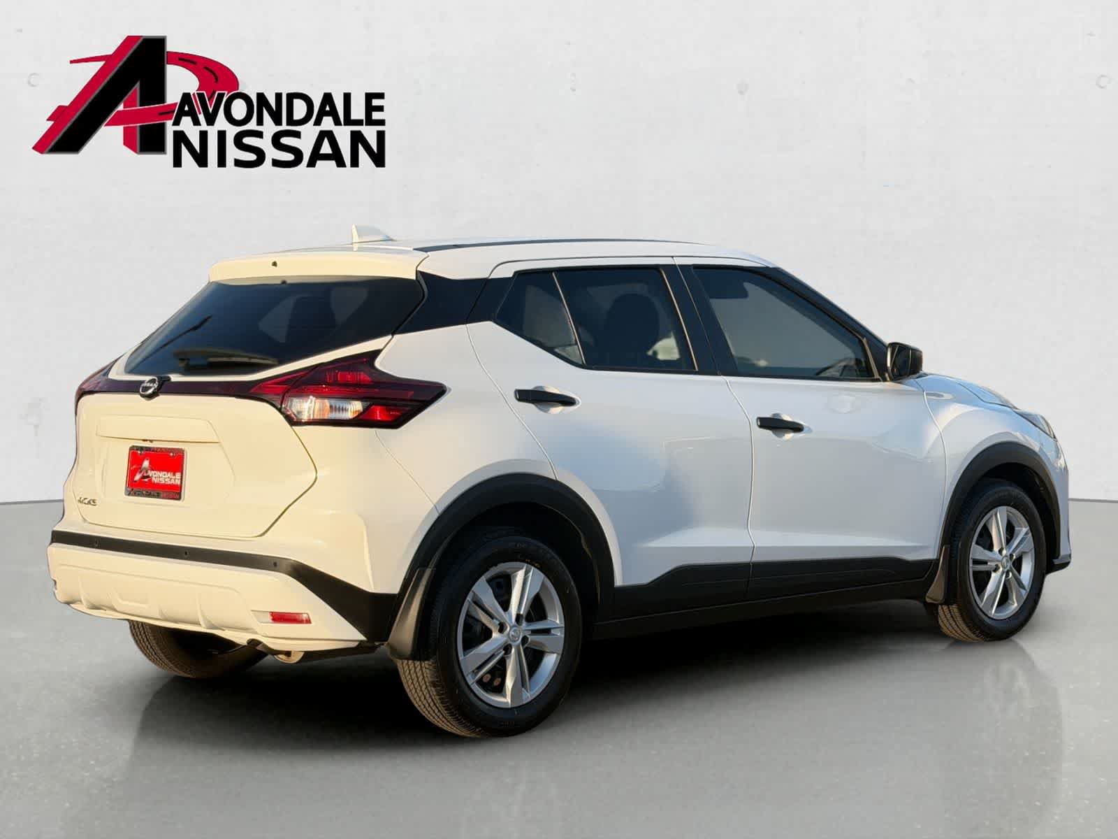 Certified 2025 Nissan Kicks Play S FWD image 5