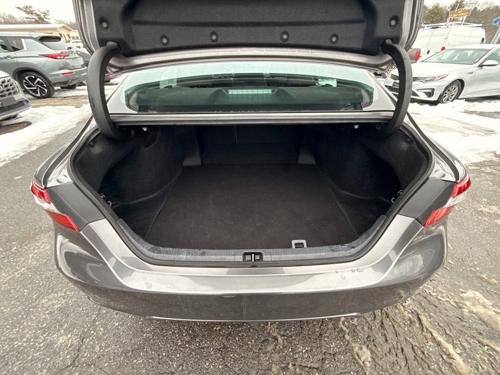 Used 2024 Toyota Camry XSE FWD image 15