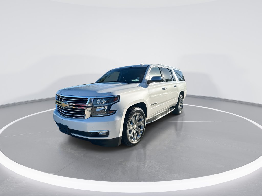 Used 2017 Chevrolet Suburban Premier AWD/4WD image 4
