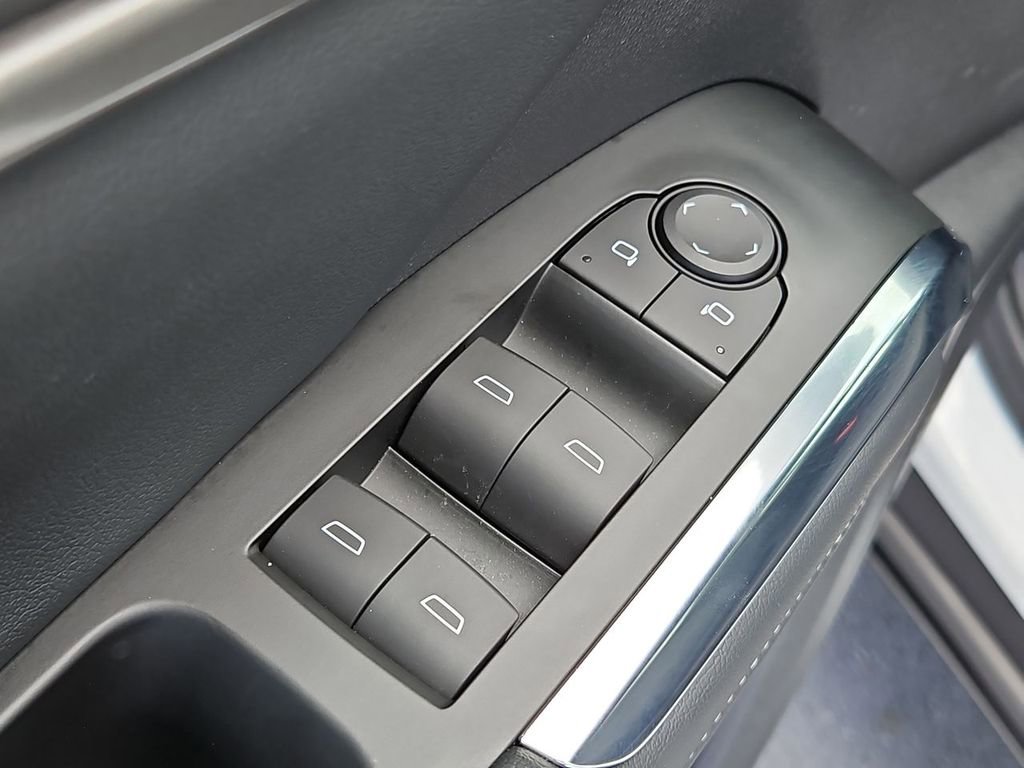 Certified 2024 Chevrolet Traverse LS w/ LPO, Floor Liner Package FWD image 23