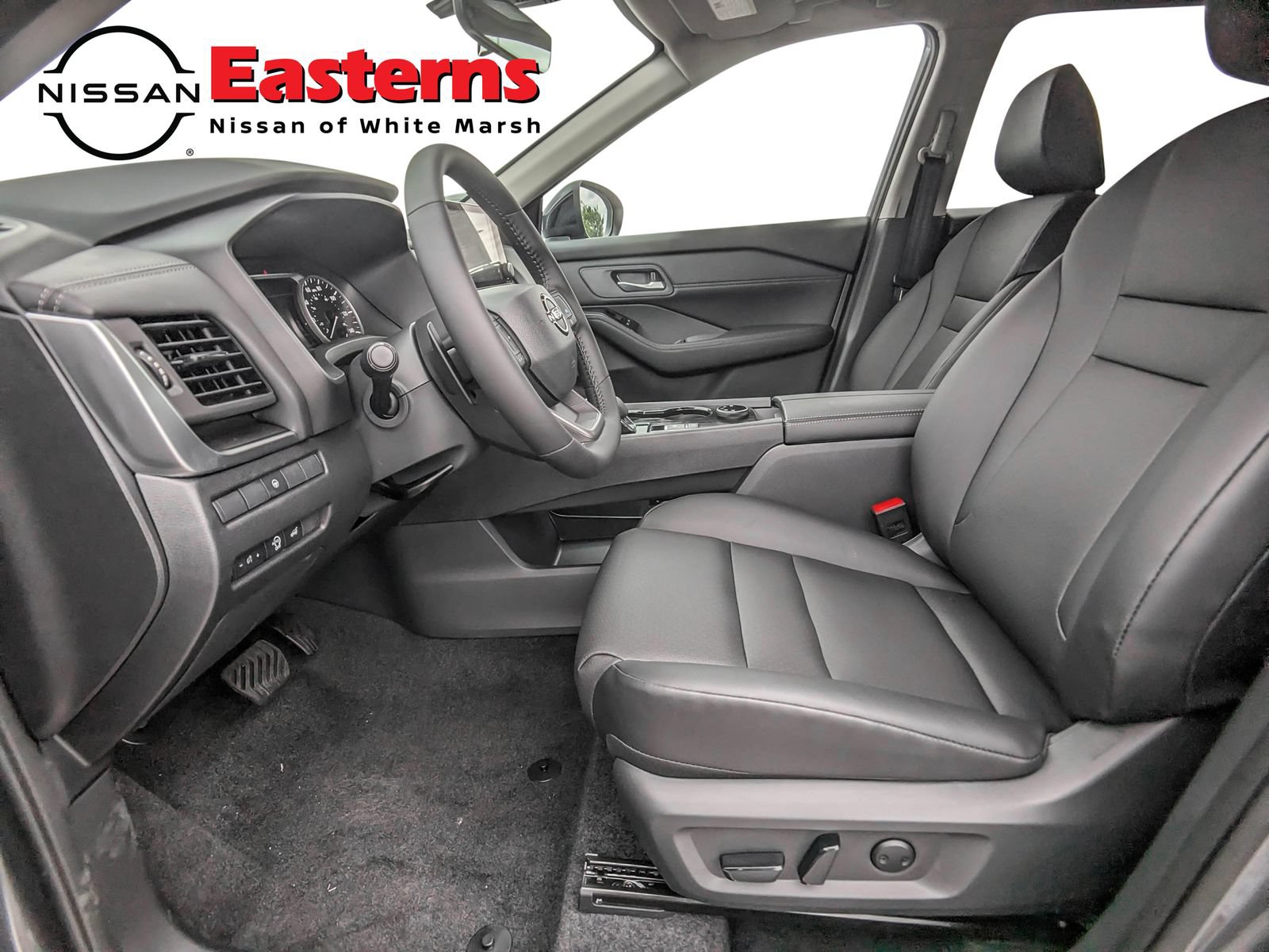 New 2026 Nissan Rogue Dark Armor AWD/4WD image 16