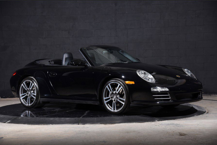Used 2012 Porsche 911 Carrera 4 image 2