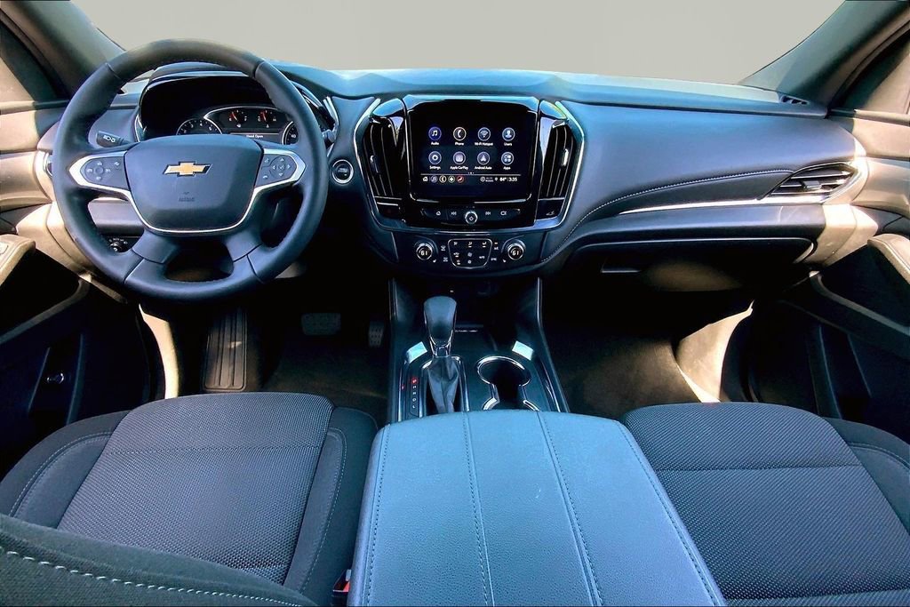 Used 2023 Chevrolet Traverse LT AWD/4WD image 7