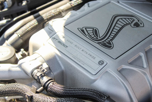 Used 2022 Ford Mustang Shelby GT500 w/ Carbon Fiber Track Pack image 18