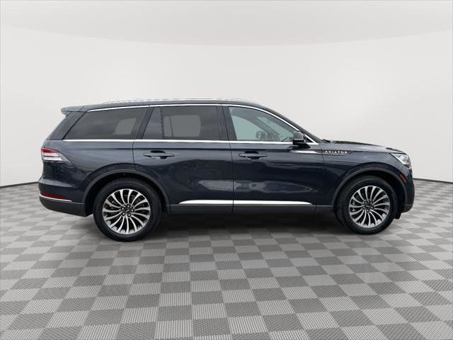 Used 2023 Lincoln Aviator Reserve w/ Elements Package Plus image 8