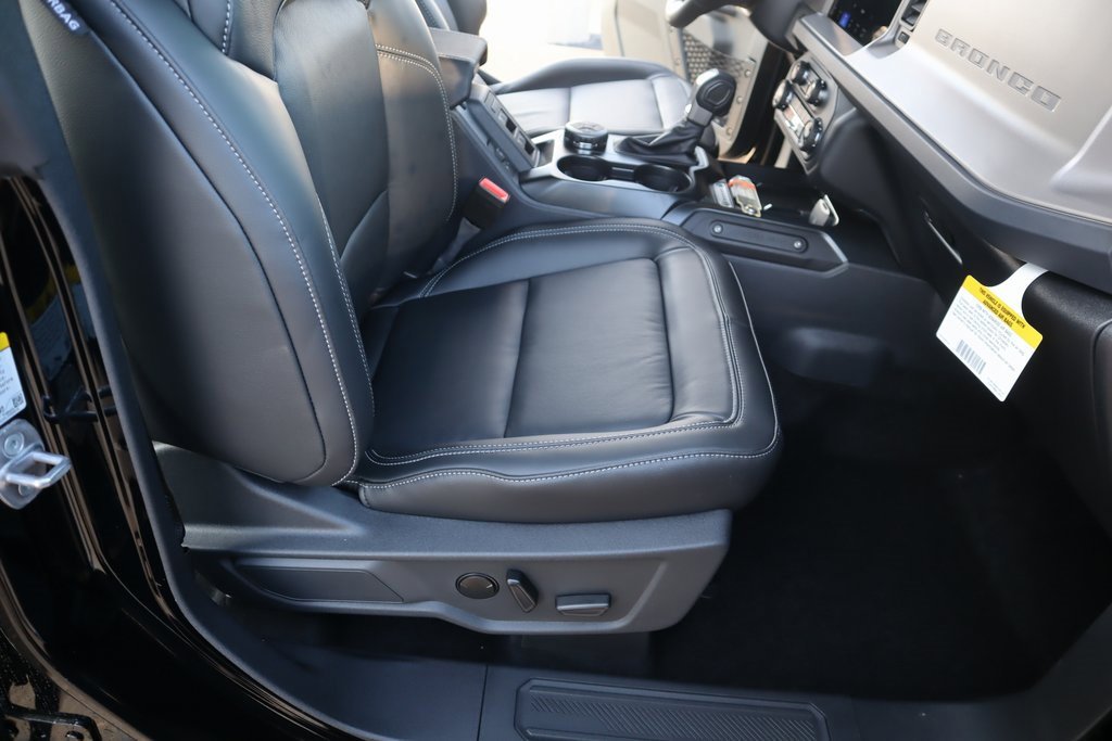 New 2025 Ford Bronco Outer Banks image 16