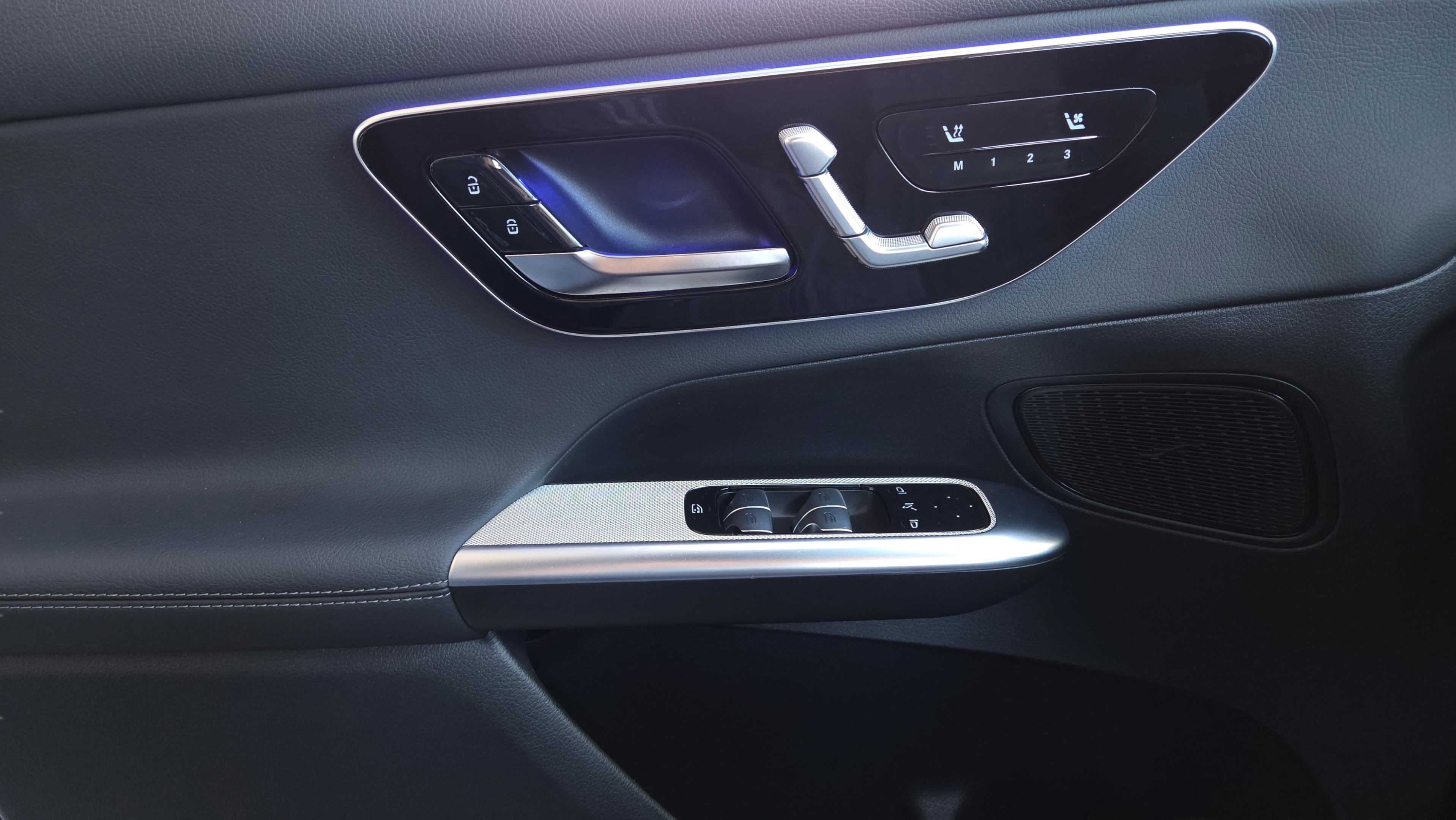 Certified 2026 Mercedes-Benz GLC 300 image 33