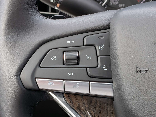 Certified 2024 Cadillac XT6 Premium Luxury w/ Technology Package FWD image 33