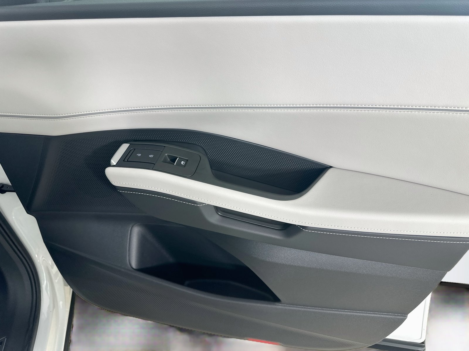 New 2027 Volkswagen Atlas SE AWD/4WD image 42