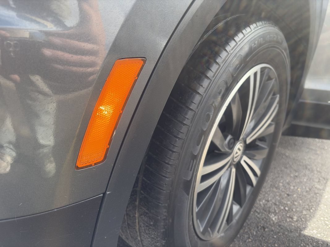 Used 2019 Volkswagen Tiguan SEL AWD/4WD image 11