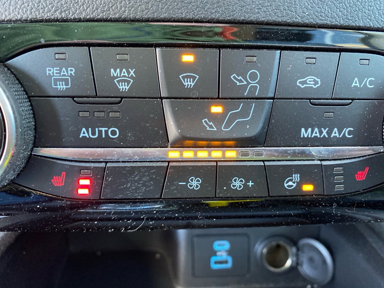 Used 2022 Ford Escape SEL AWD/4WD image 17