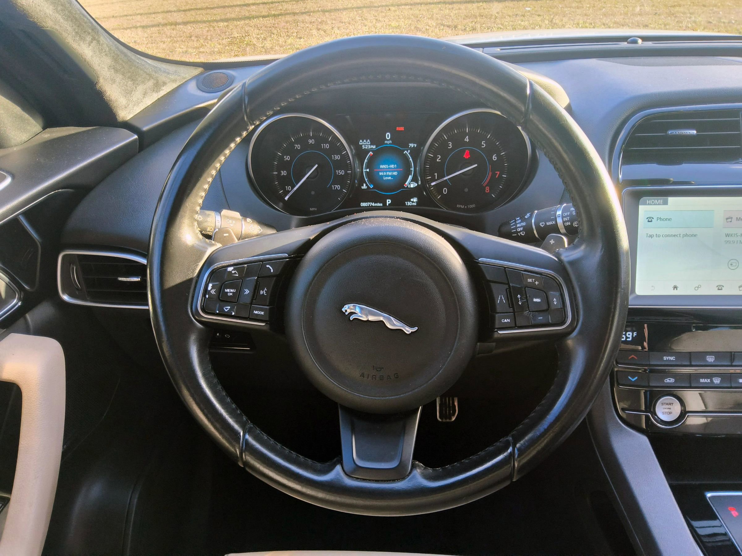 Used 2019 Jaguar F-PACE Premium image 6