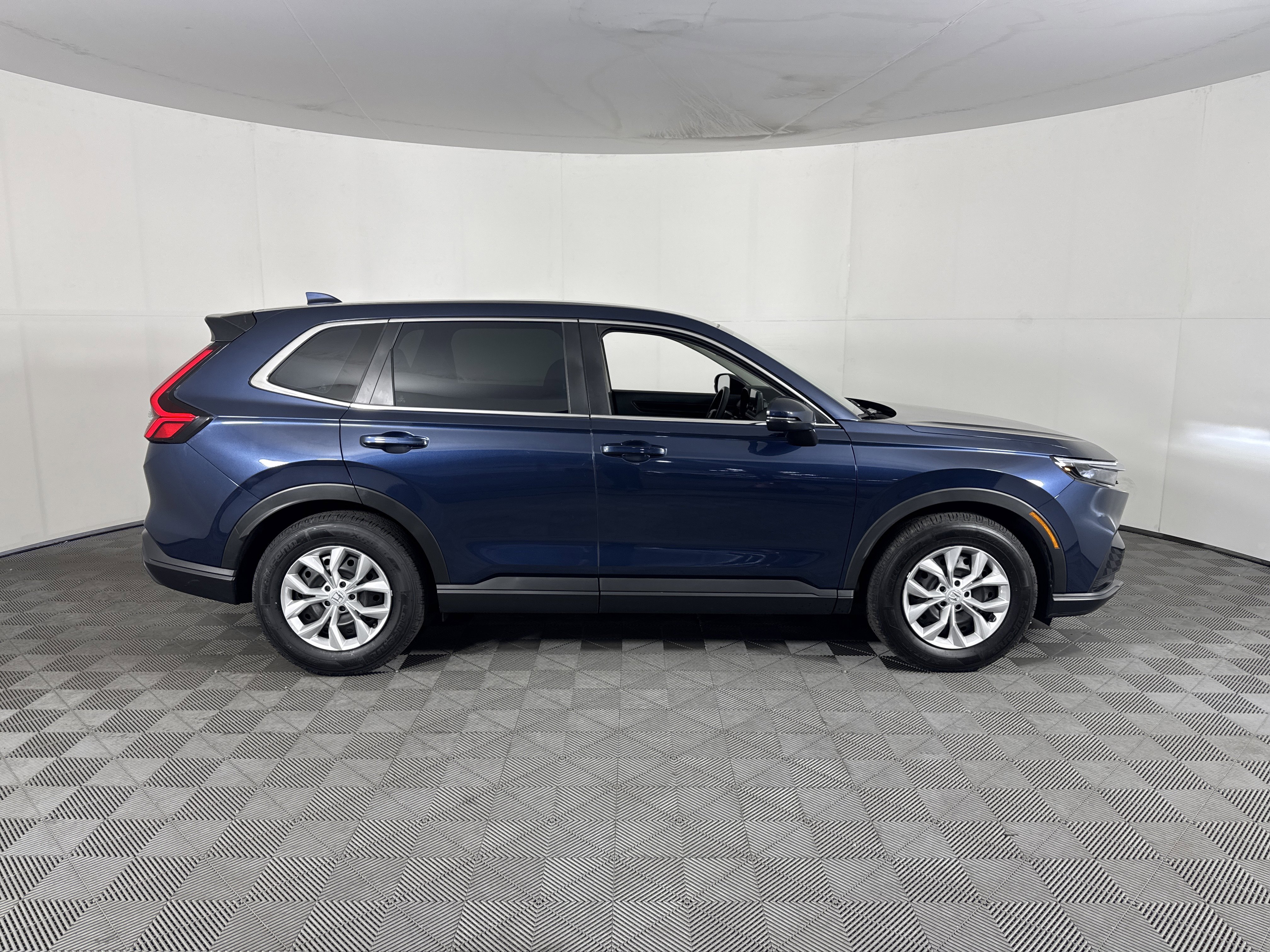 Certified 2024 Honda CR-V LX image 3