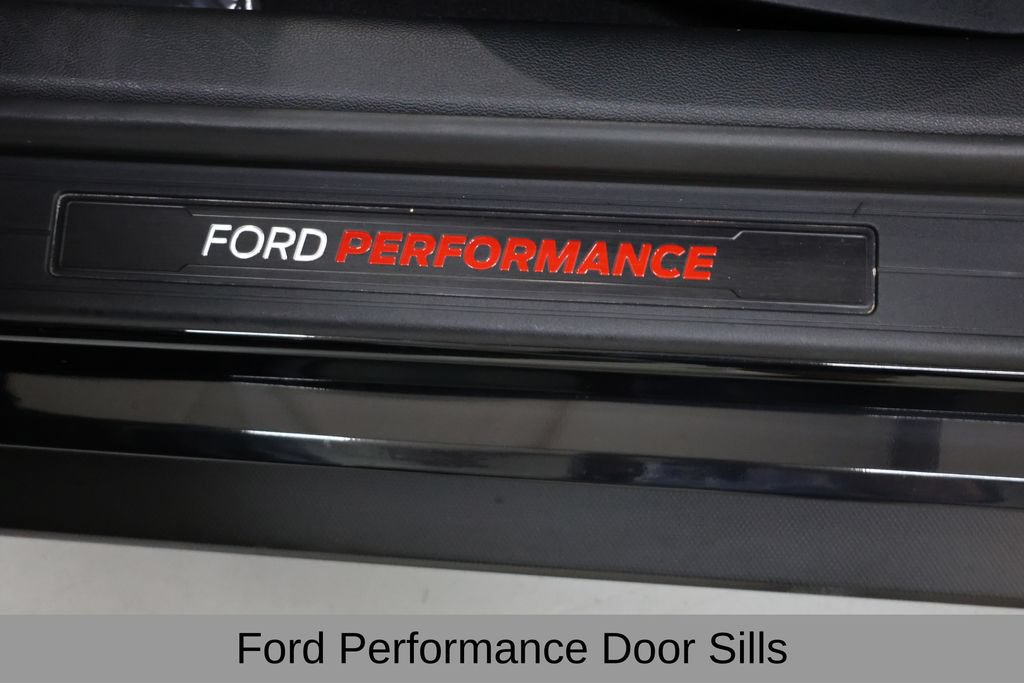Used 2019 Ford Mustang Shelby GT350R w/ GT350R Equipment Group 920A RWD image 35