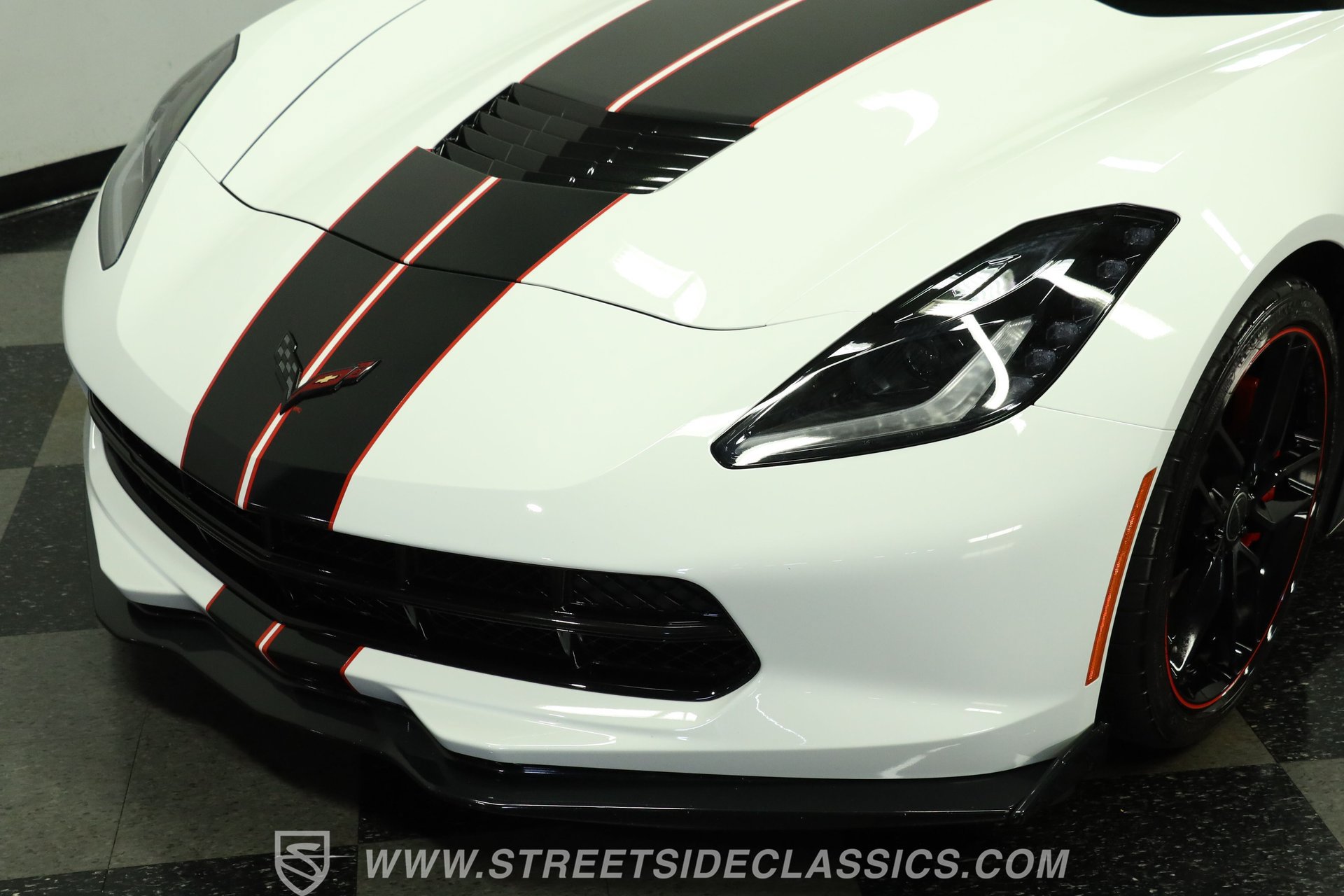 Used 2015 Chevrolet Corvette Stingray Coupe w/ Pacific Design Package RWD image 19