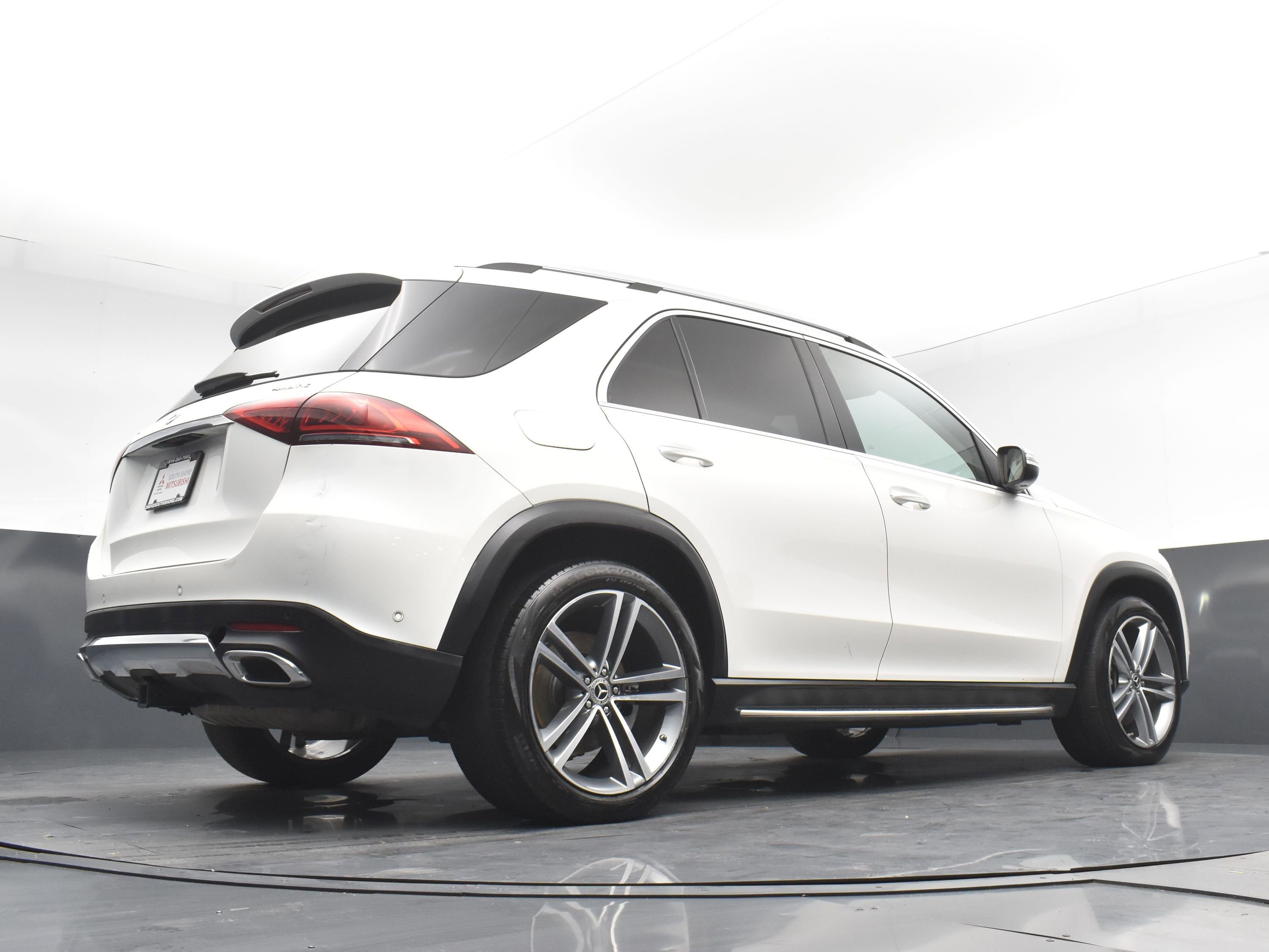 Used 2020 Mercedes-Benz GLE 450 4MATIC w/ MBUX Technology Package image 25