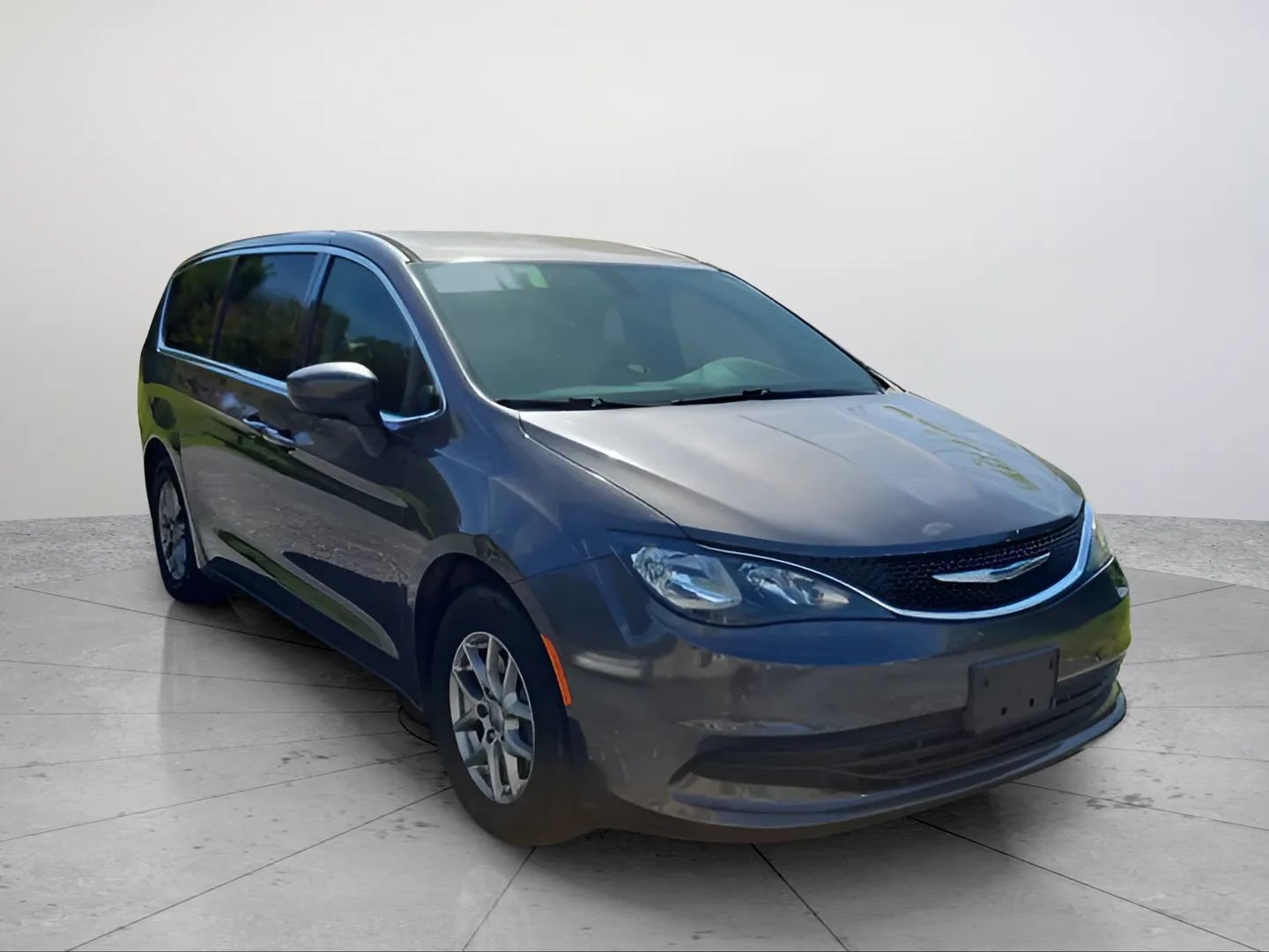Used 2017 Chrysler Pacifica Touring image 16