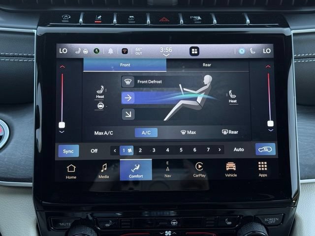Used 2025 Jeep Grand Cherokee L Limited AWD/4WD image 44
