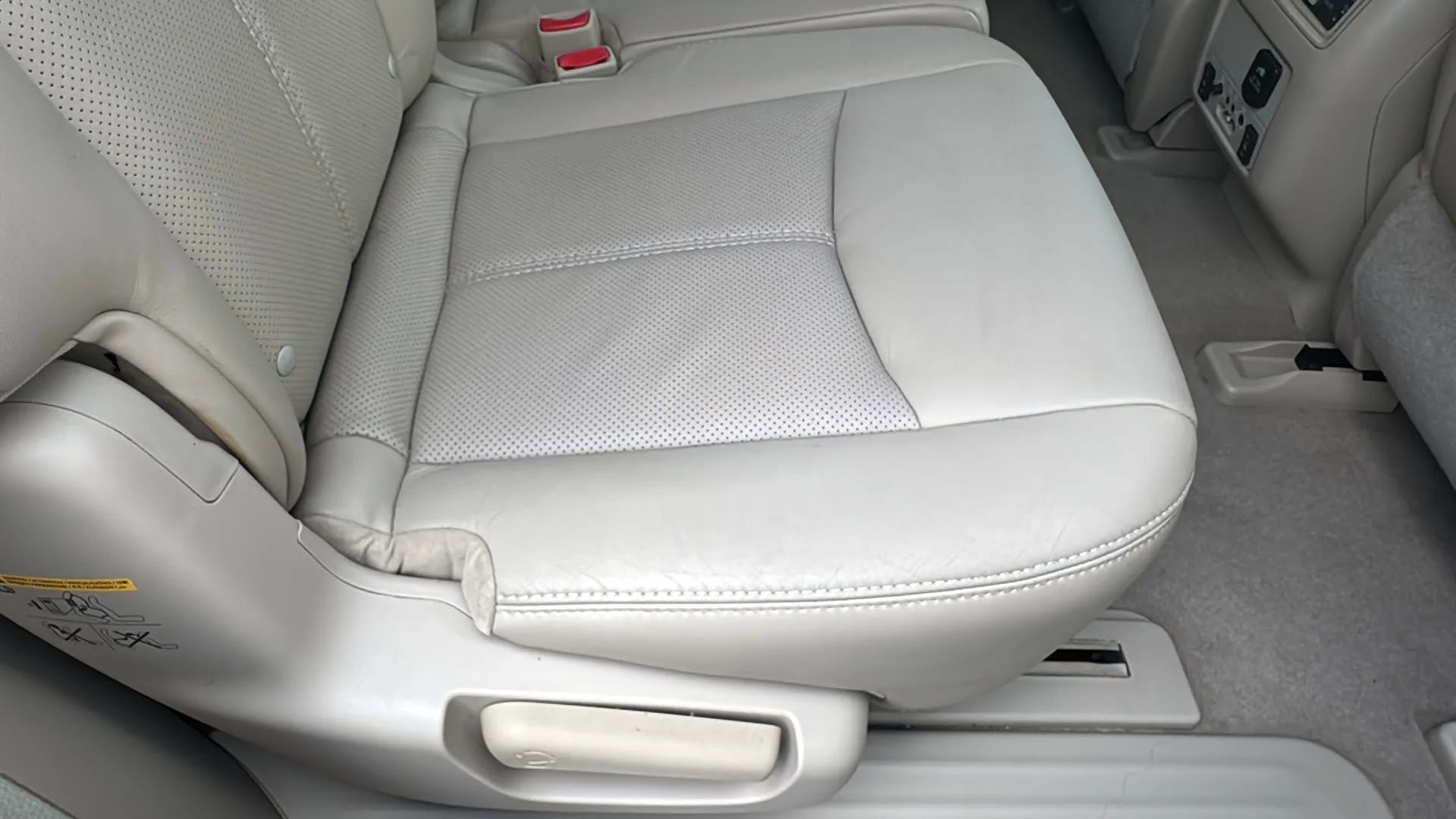 Used 2014 Nissan Pathfinder Platinum w/ Platinum Premium Package image 24