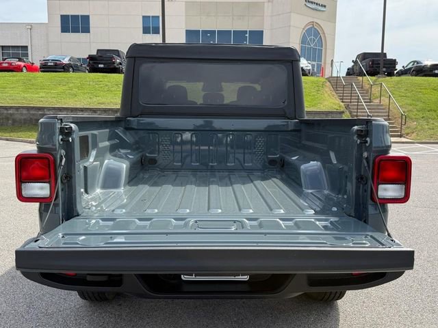 New 2026 Jeep Gladiator Sport image 5