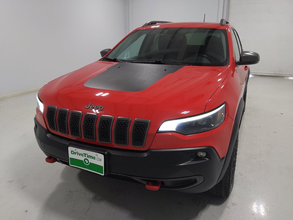 Used 2019 Jeep Cherokee Trailhawk w/ Cold Weather Group AWD/4WD image 2