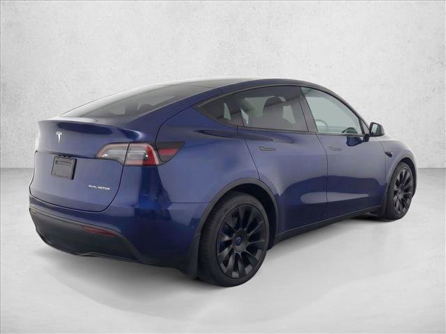 Used 2024 Tesla Model Y Long Range AWD/4WD image 7
