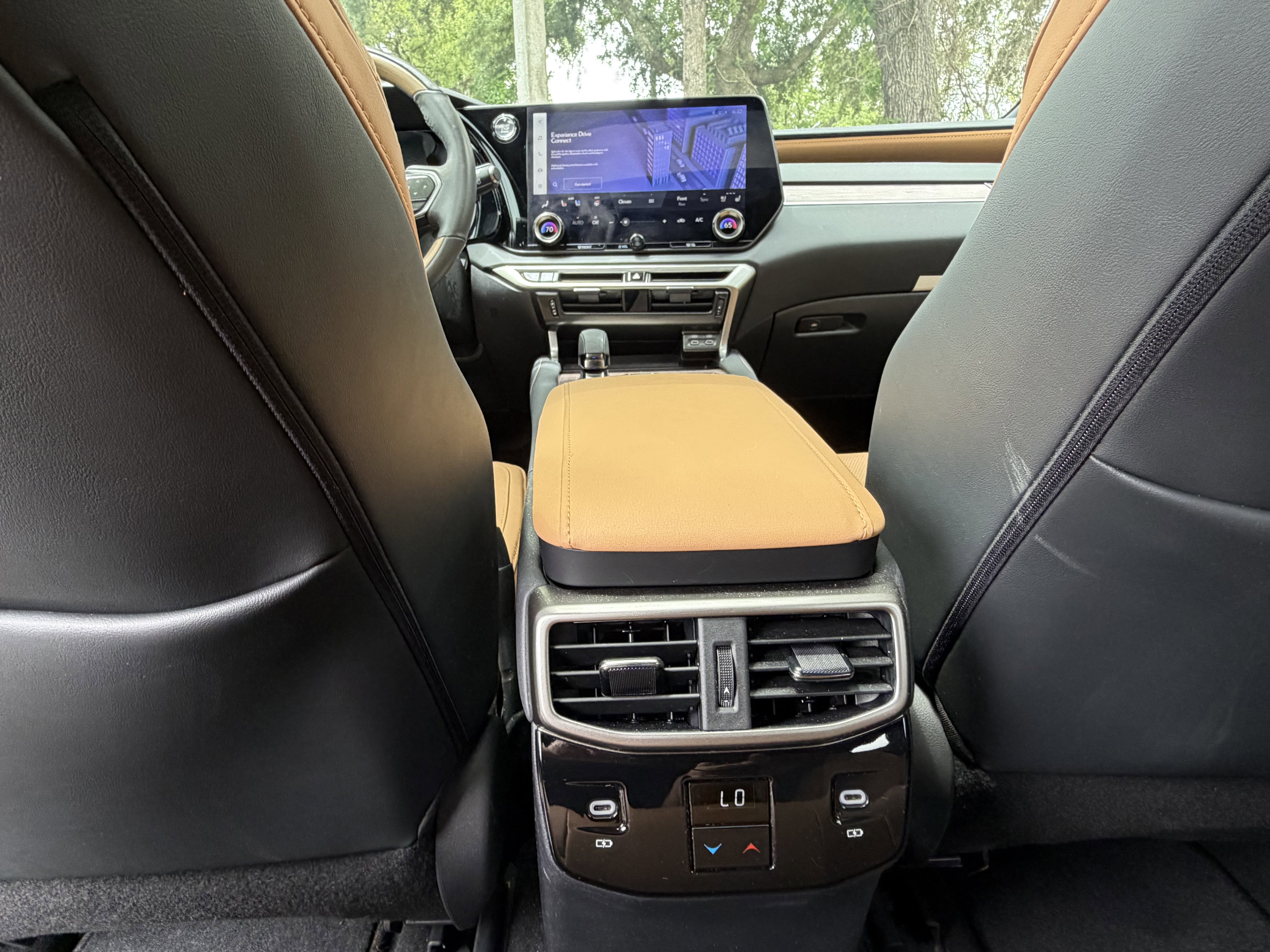 Used 2024 Lexus RX 350 Premium Plus w/ Convenience Package FWD image 37