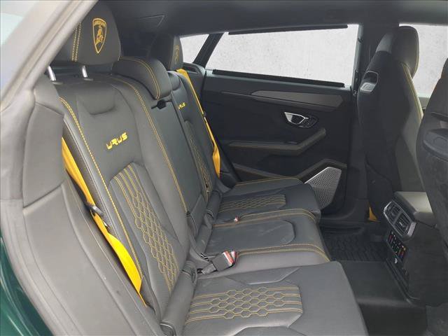 Used 2023 Lamborghini Urus Performante AWD/4WD image 16