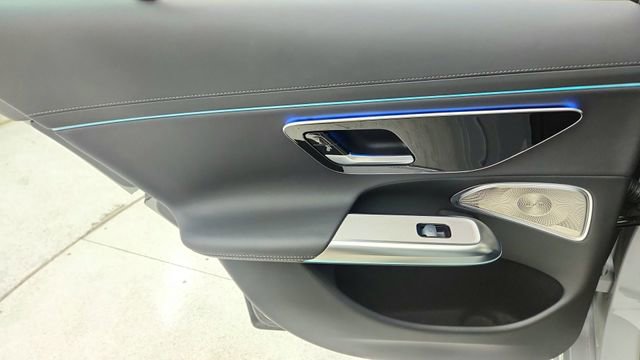Used 2024 Mercedes-Benz E 350 4MATIC Sedan image 31