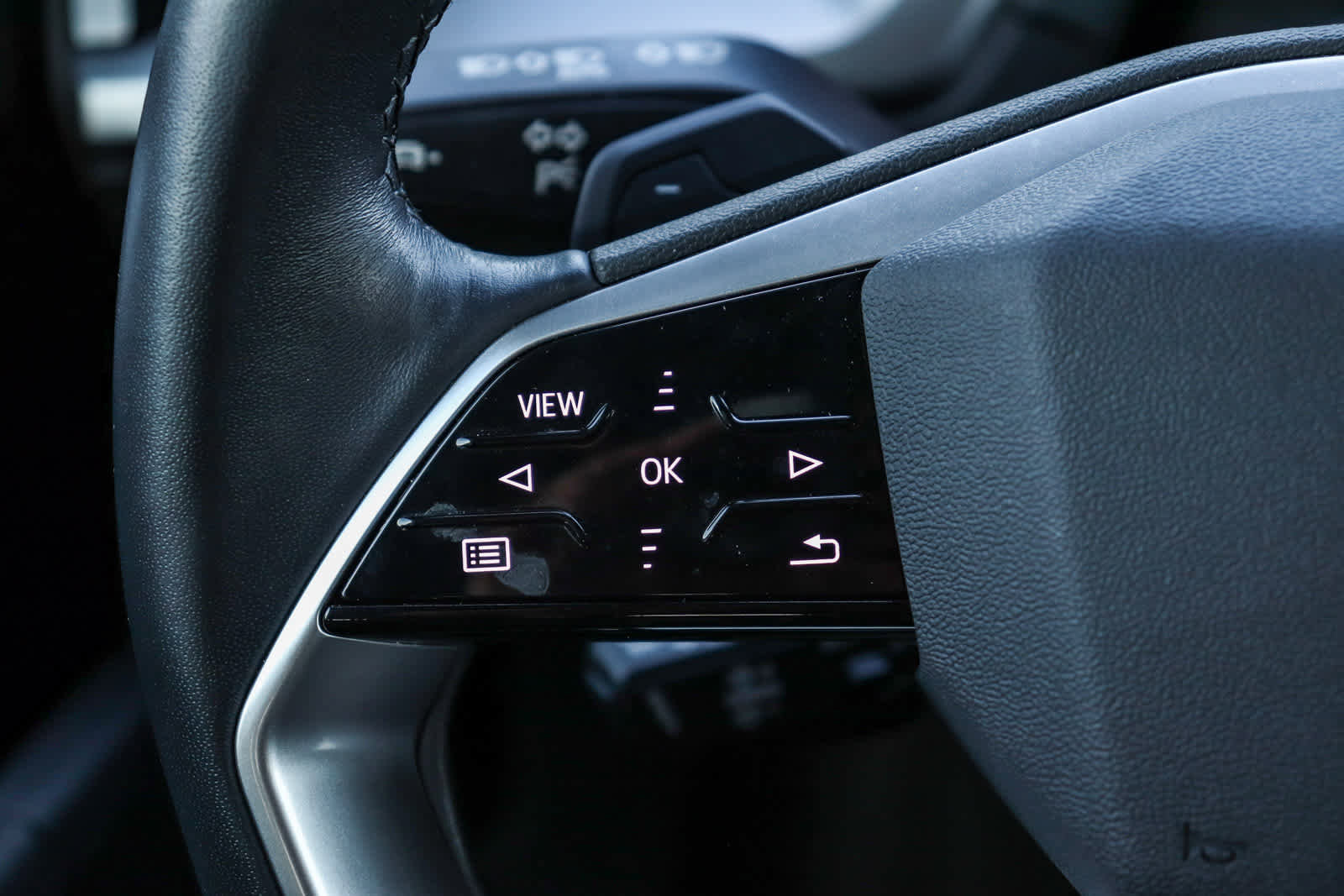 Used 2023 Audi Q4 e-tron Prestige image 19