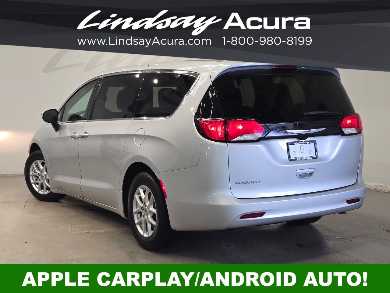 Used 2023 Chrysler Voyager LX FWD image 4