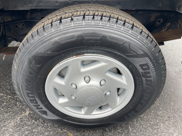 Used 2011 Ford E-250 and Econoline 250 w/ Commercial Cargo Van Pkg image 22