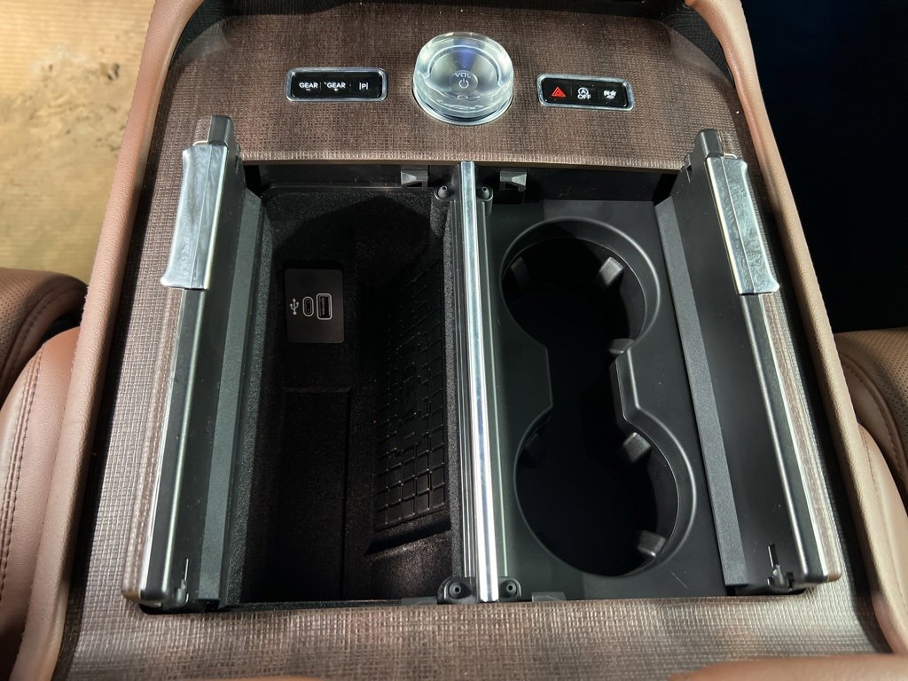 New 2026 Lincoln Navigator Reserve image 17