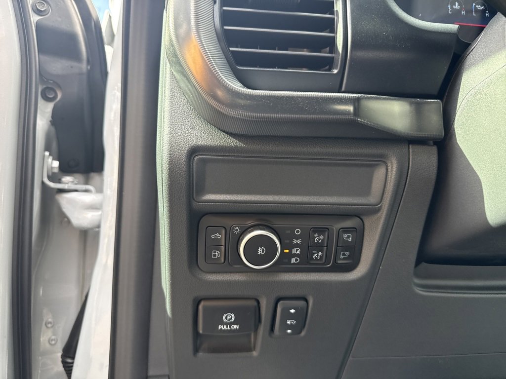 New 2025 Ford F150 Platinum w/ Equipment Group 702A High image 13