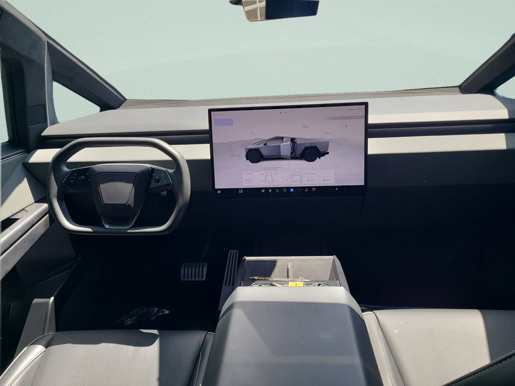 Used 2024 Tesla Cybertruck AWD Crew Cab image 17