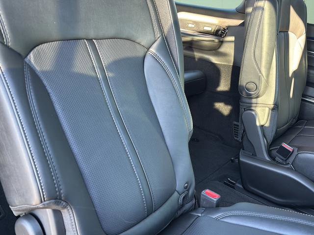 New 2026 Jeep Grand Wagoneer Summit w/ Rear Seat Video Group I image 42
