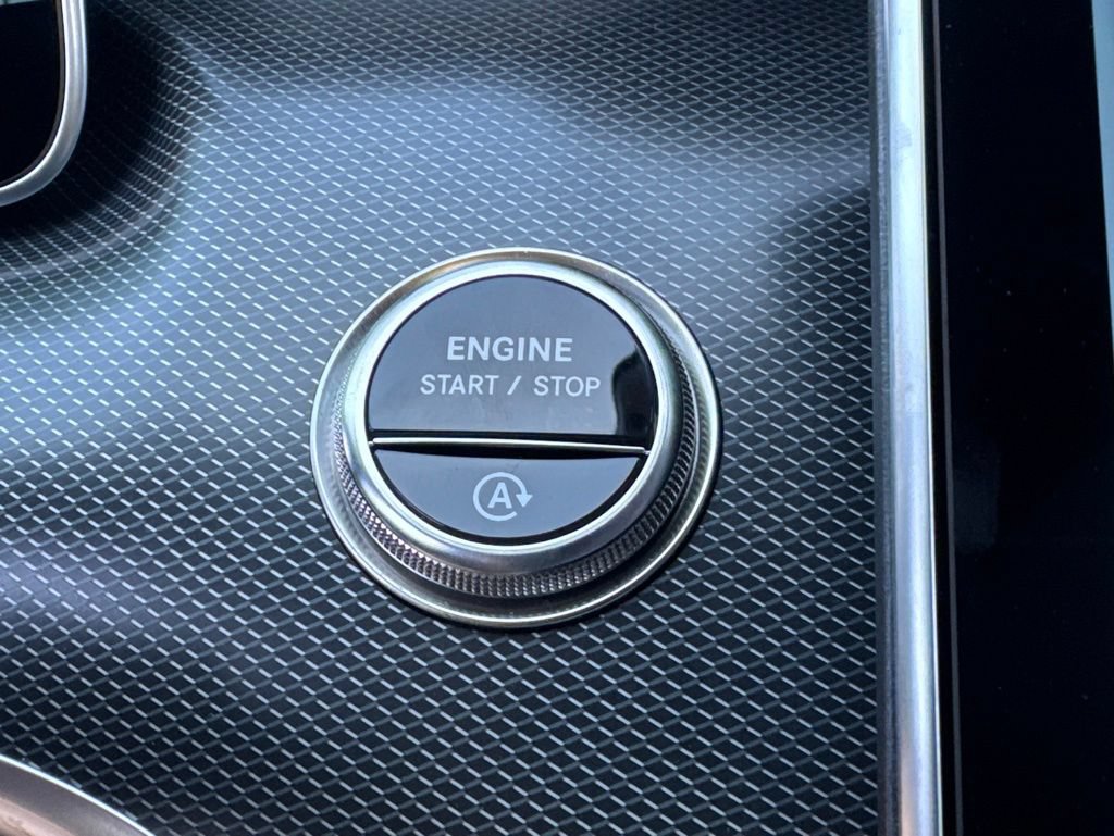New 2026 Mercedes-Benz C 300 Sedan image 22