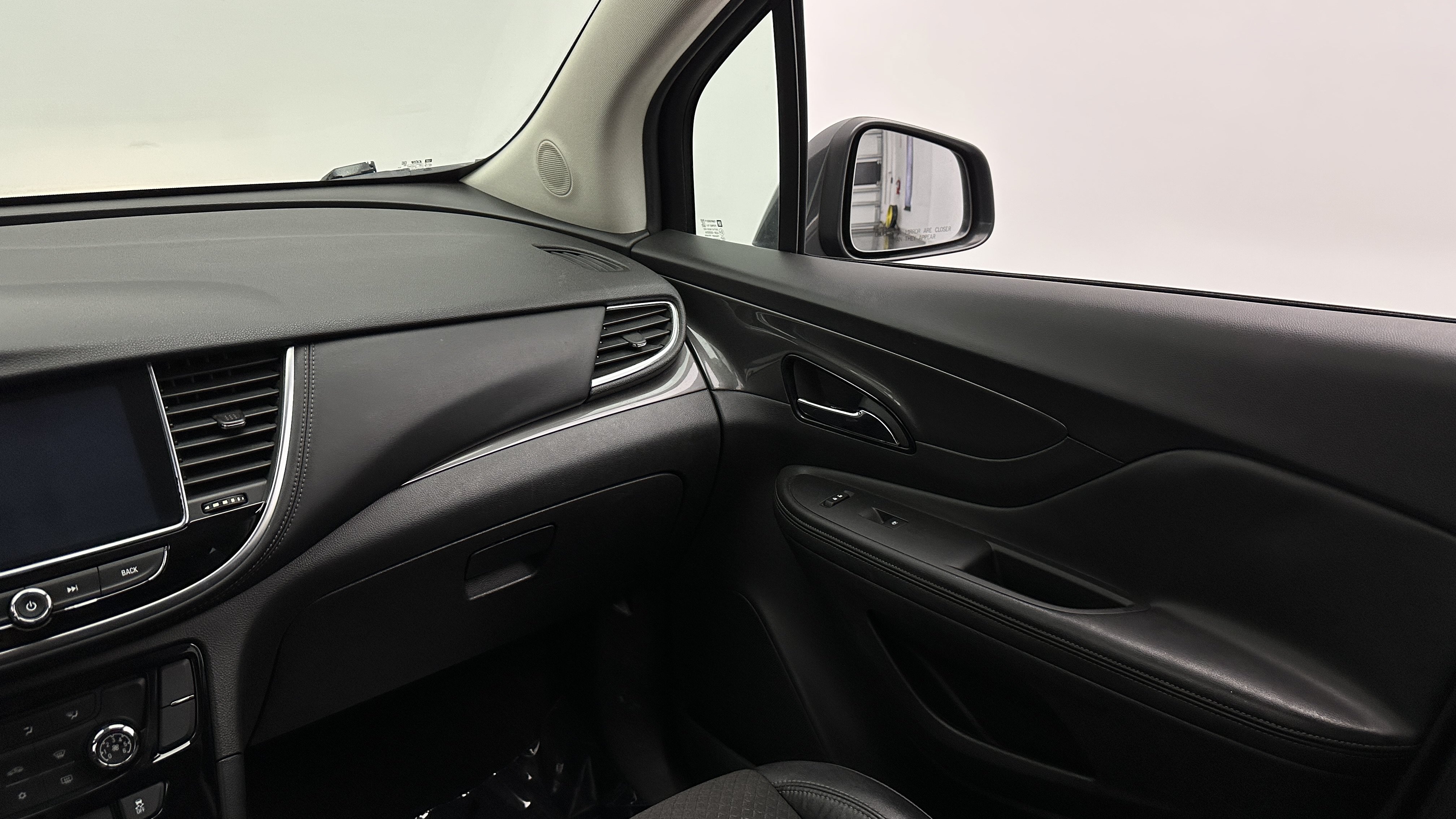 Used 2017 Buick Encore Preferred FWD image 29