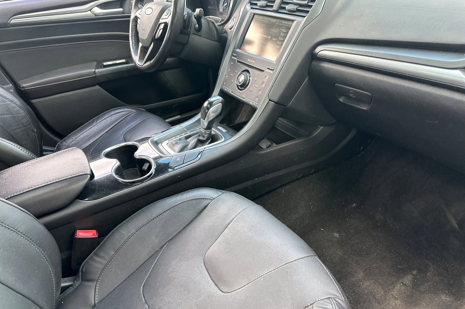 Used 2014 Ford Fusion Titanium image 15