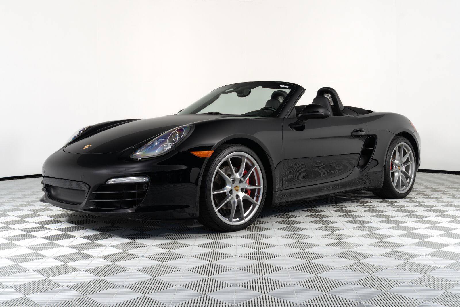 Used 2015 Porsche Boxster S RWD image 7