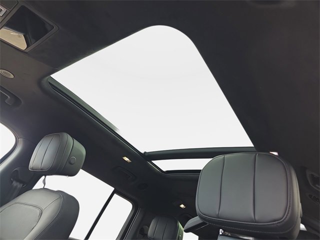 New 2025 Land Rover Defender 130 X image 15