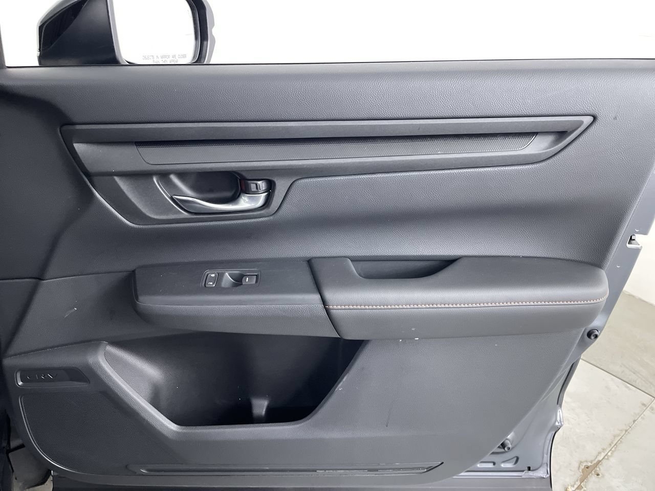 Used 2025 Honda CR-V Sport image 25