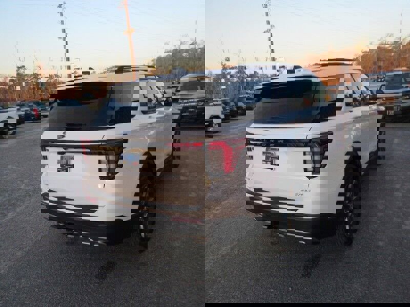 New 2026 Ford Explorer Active w/ Active Comfort Package image 5