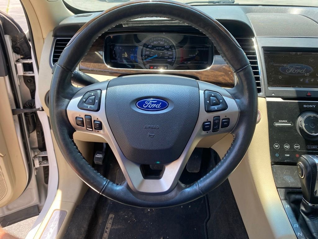 Used 2015 Ford Taurus Limited w/ Equipment Group 301A FWD image 18