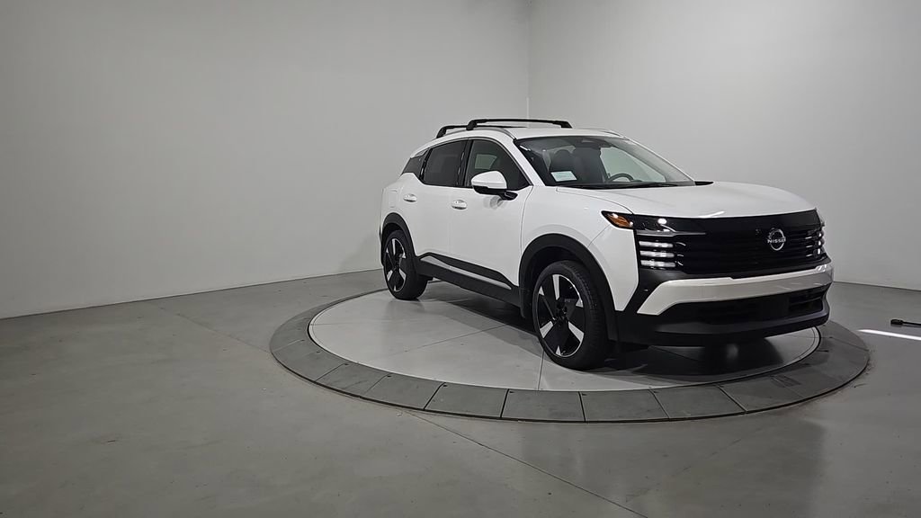 New 2025 Nissan Kicks SR image 7